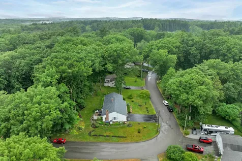 2 Glendale Road North Hampton NH 03862