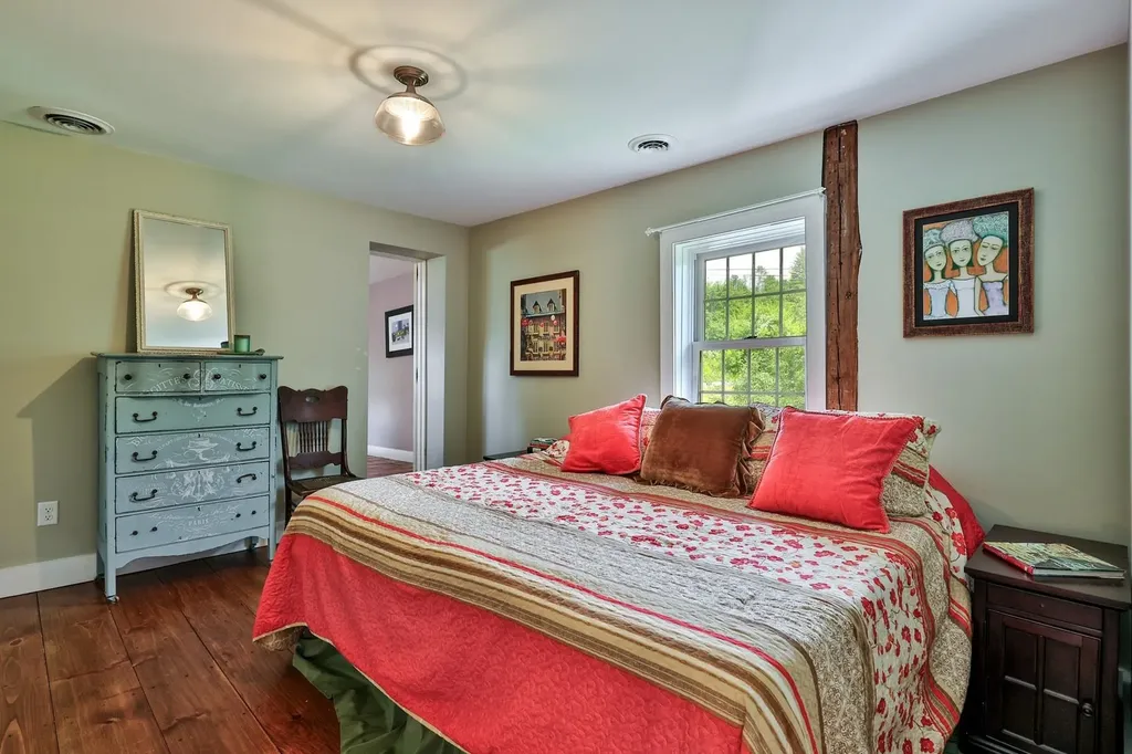 35 Theron Fisher Road Grafton VT 05146