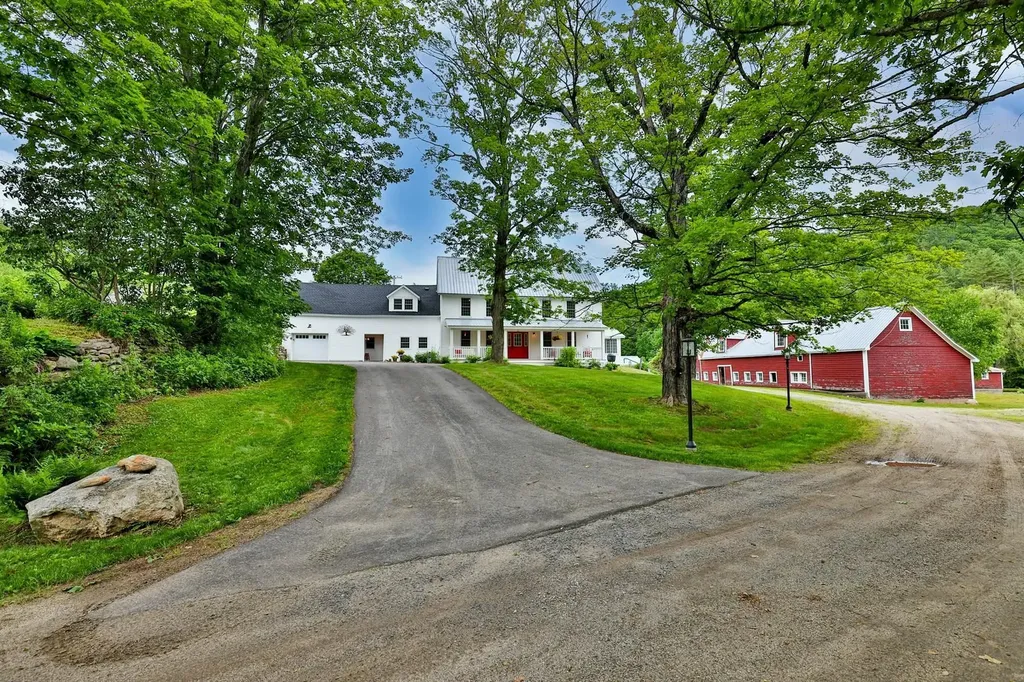 35 Theron Fisher Road Grafton VT 05146