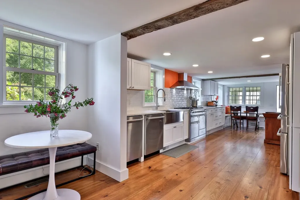 35 Theron Fisher Road Grafton VT 05146