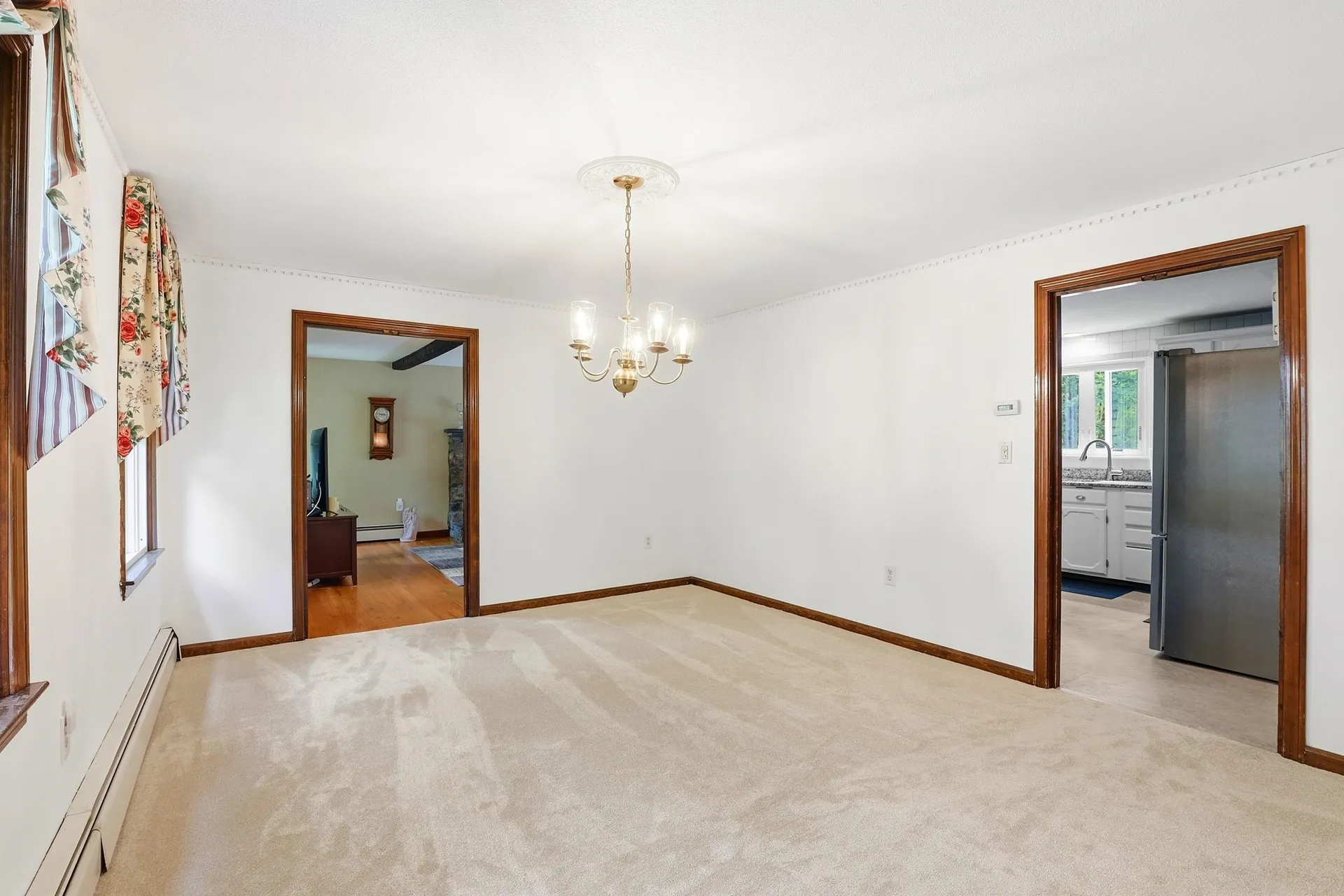 9 King Edward Drive Londonderry NH 03053