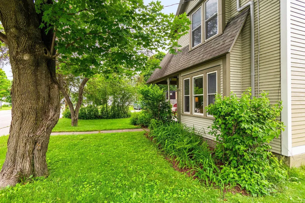162 South Main Street Waterbury VT 05671