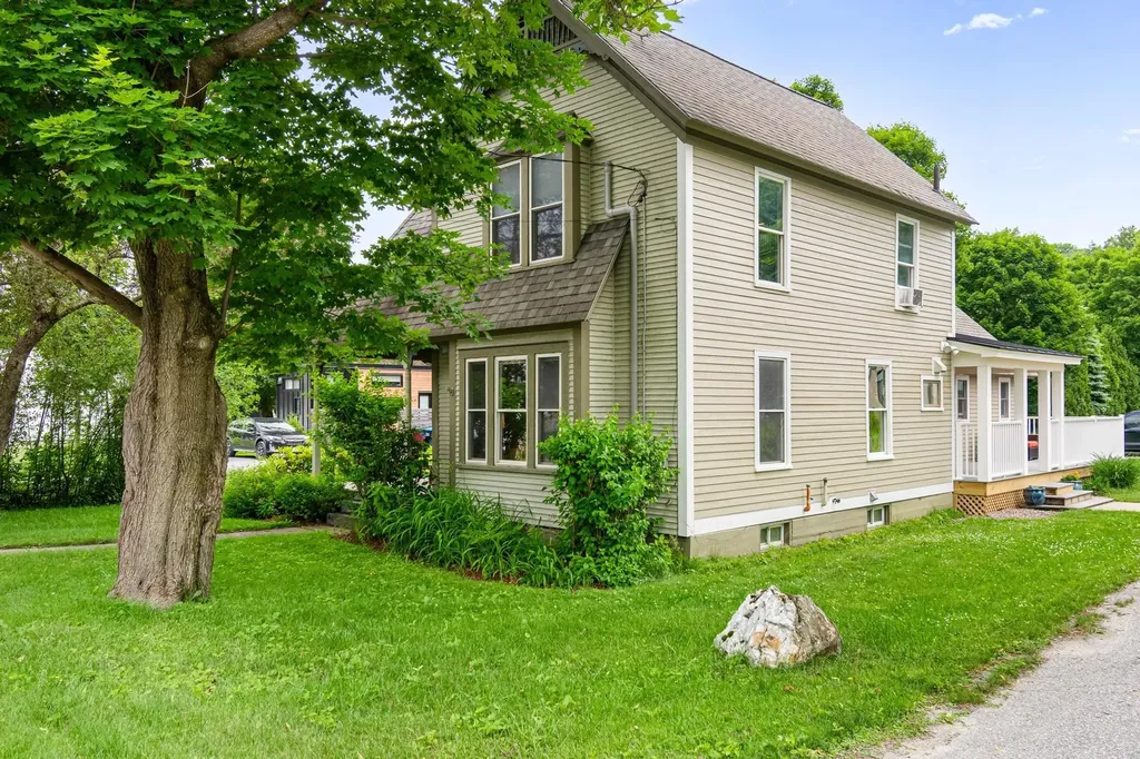 162 South Main Street Waterbury VT 05671