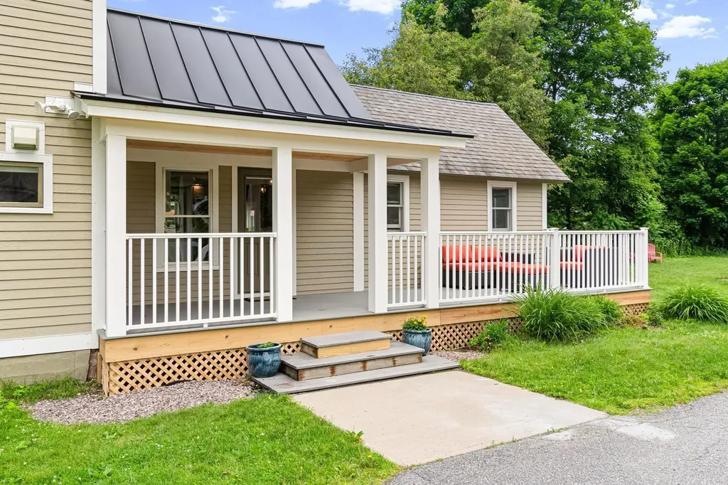 162 South Main Street Waterbury VT 05671