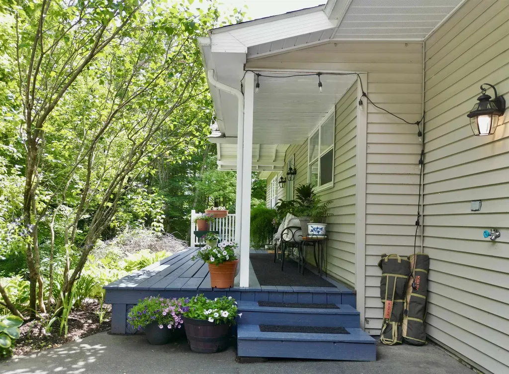 261 Rocky Ridge Road St. Johnsbury VT 05819