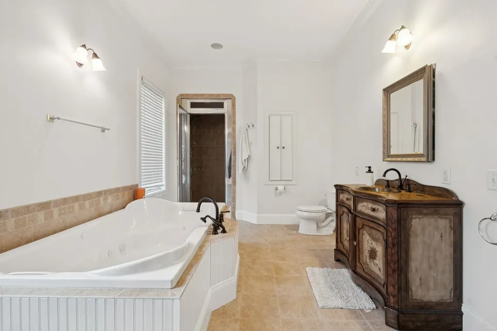 129 North Road Hillsborough NH 03244