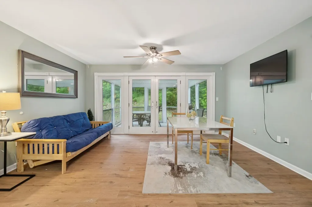 129 North Road Hillsborough NH 03244