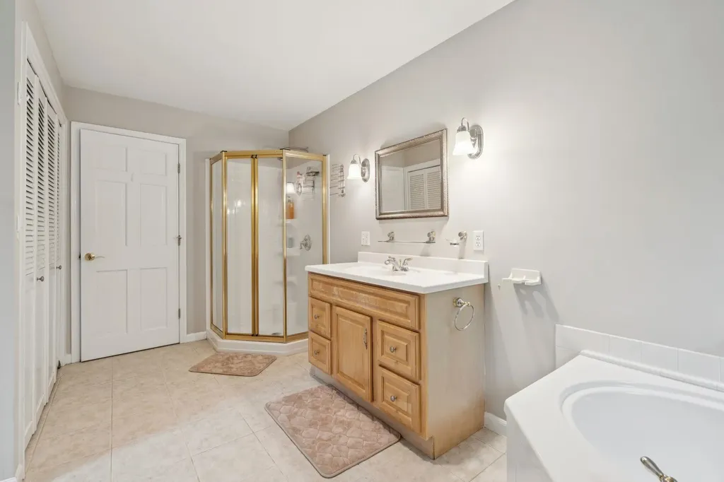 129 North Road Hillsborough NH 03244