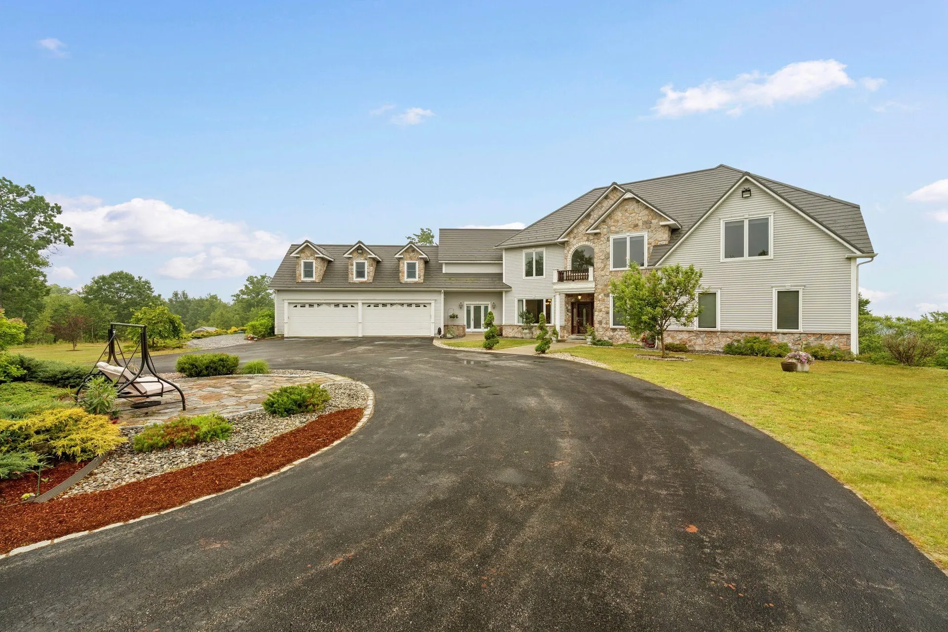 129 North Road Hillsborough NH 03244