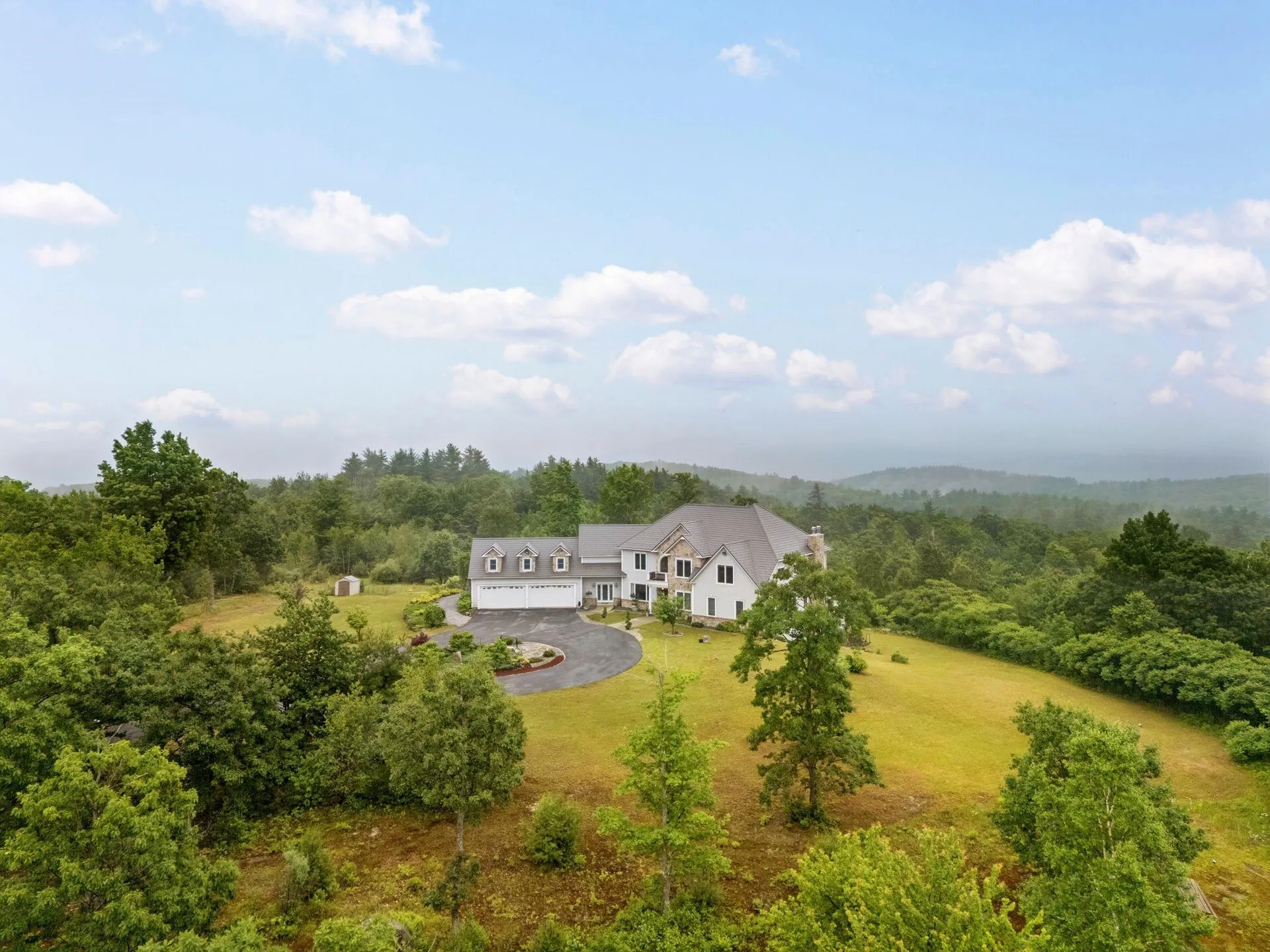 129 North Road Hillsborough NH 03244