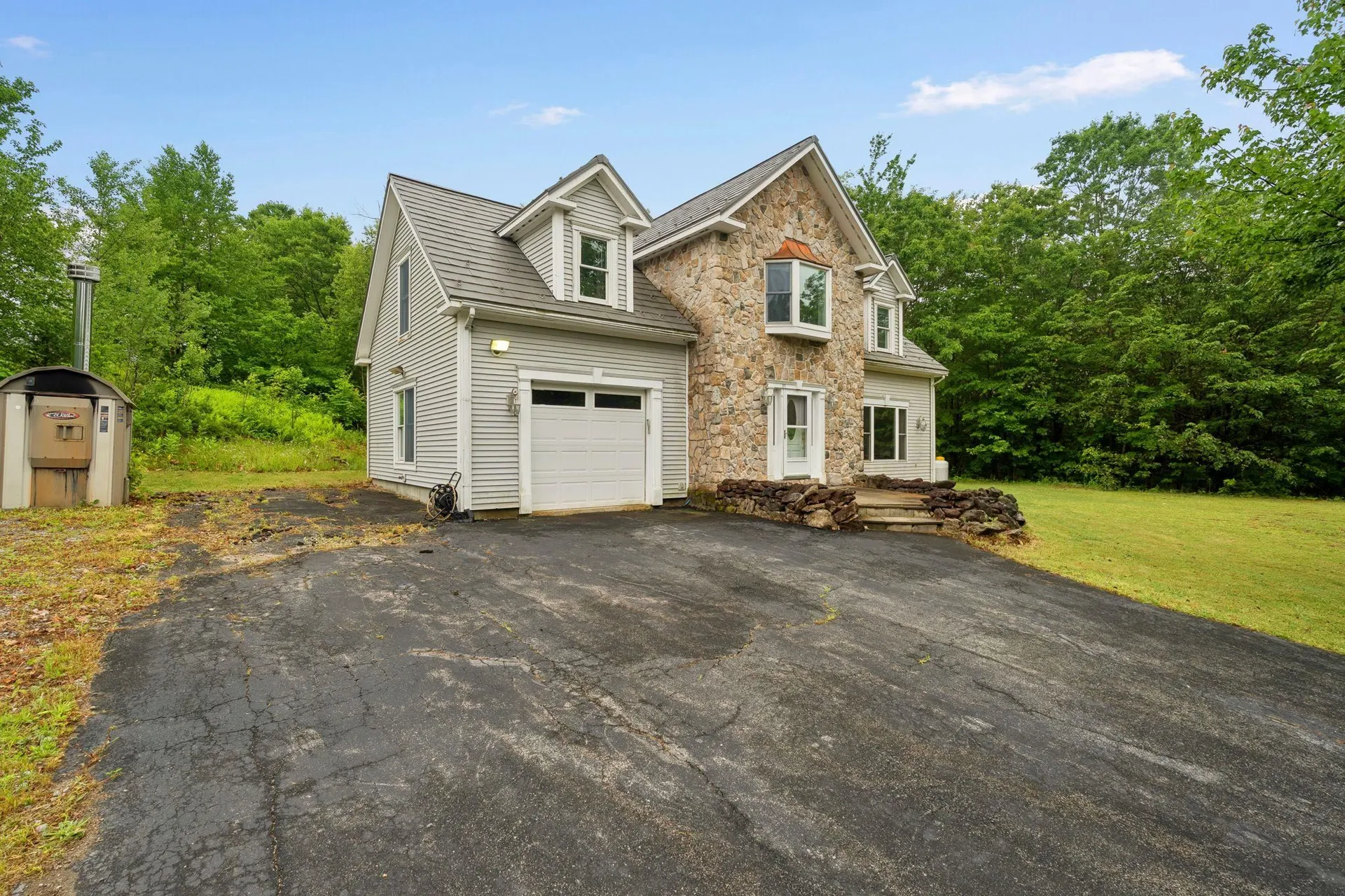 129 North Road Hillsborough NH 03244