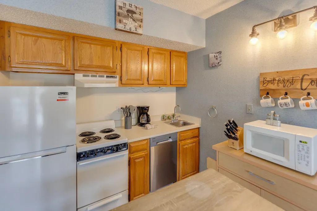 36 Lodge Road Lincoln NH 03251