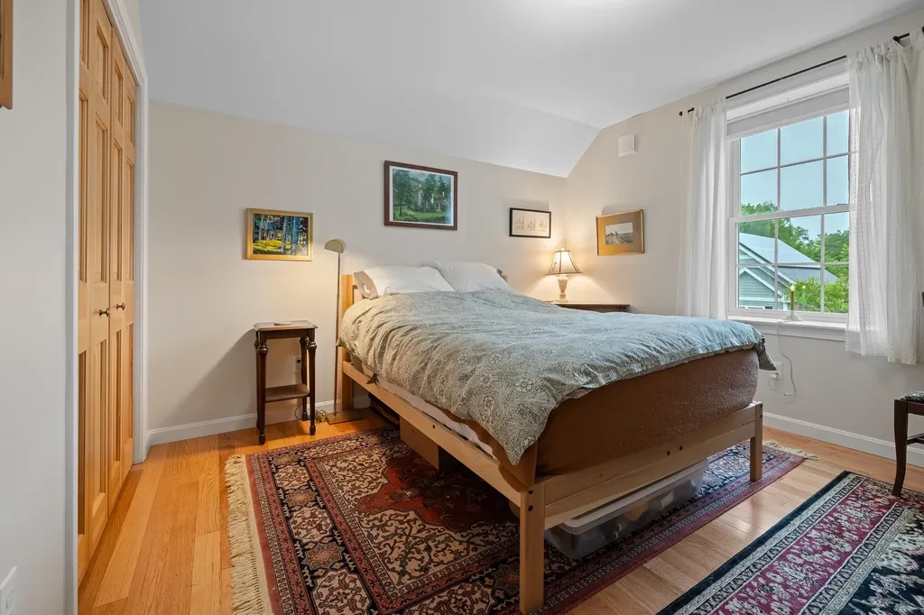 62 Pullman Lane Hartford VT 05001