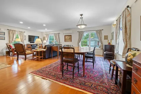 62 Pullman Lane Hartford VT 05001