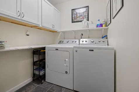 62 Pullman Lane Hartford VT 05001