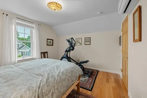 62 Pullman Lane Hartford VT 05001