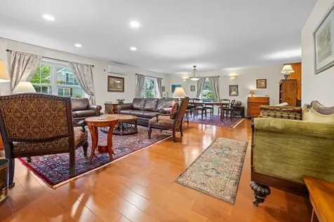 62 Pullman Lane Hartford VT 05001