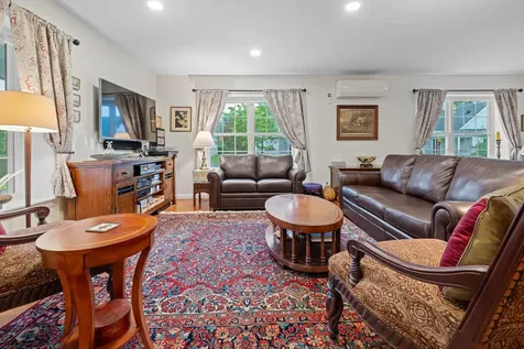 62 Pullman Lane Hartford VT 05001