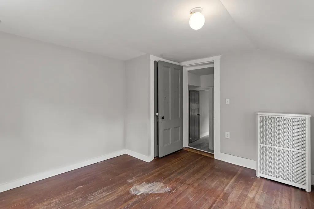 111 Manchester Street Nashua NH 03064