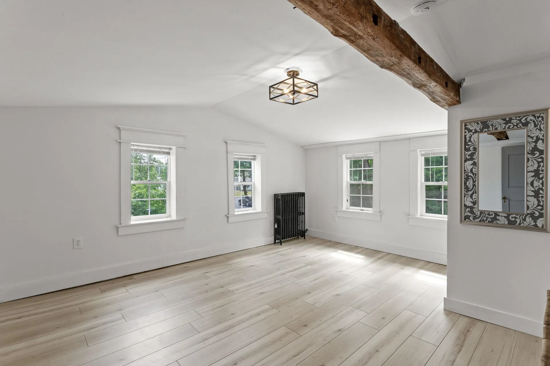 111 Manchester Street Nashua NH 03064