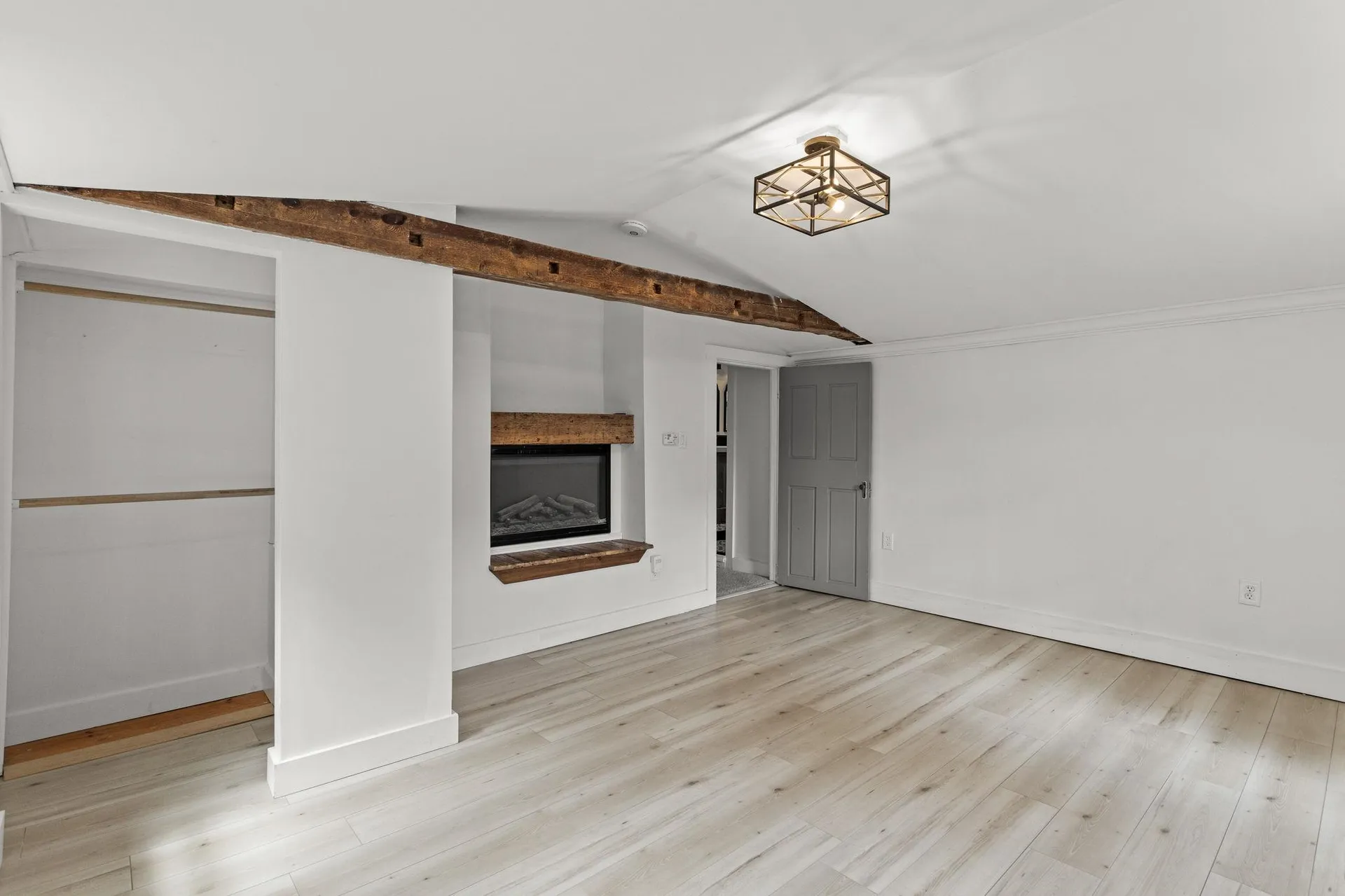 111 Manchester Street Nashua NH 03064