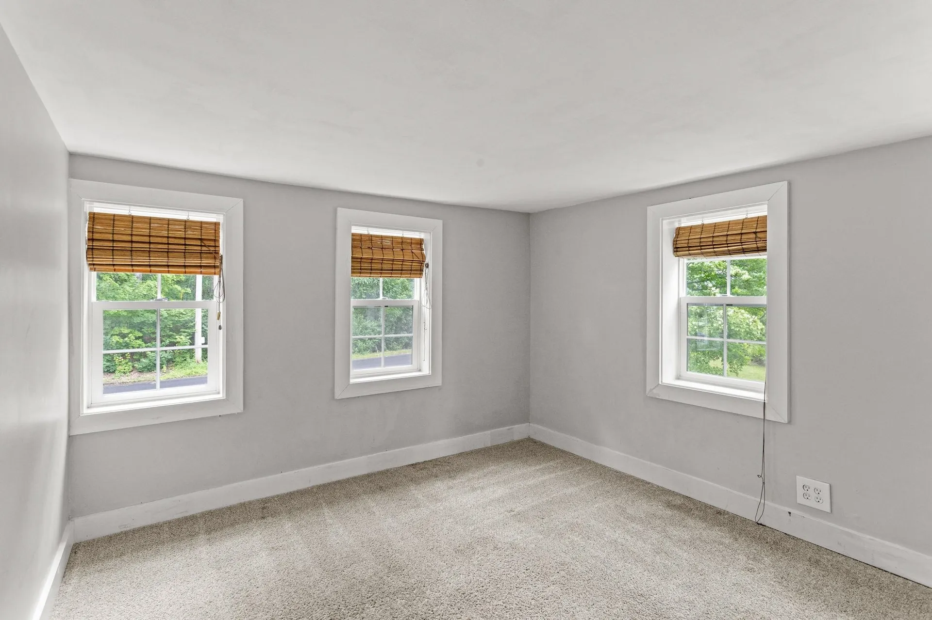111 Manchester Street Nashua NH 03064