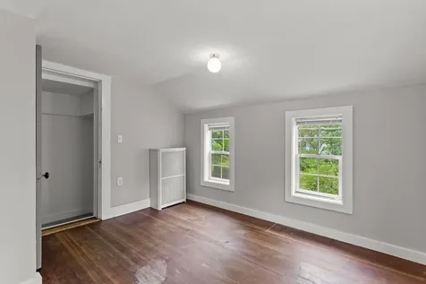 111 Manchester Street Nashua NH 03064