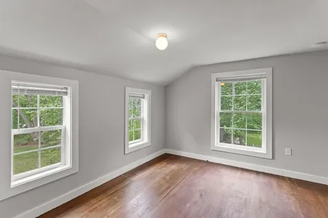 111 Manchester Street Nashua NH 03064