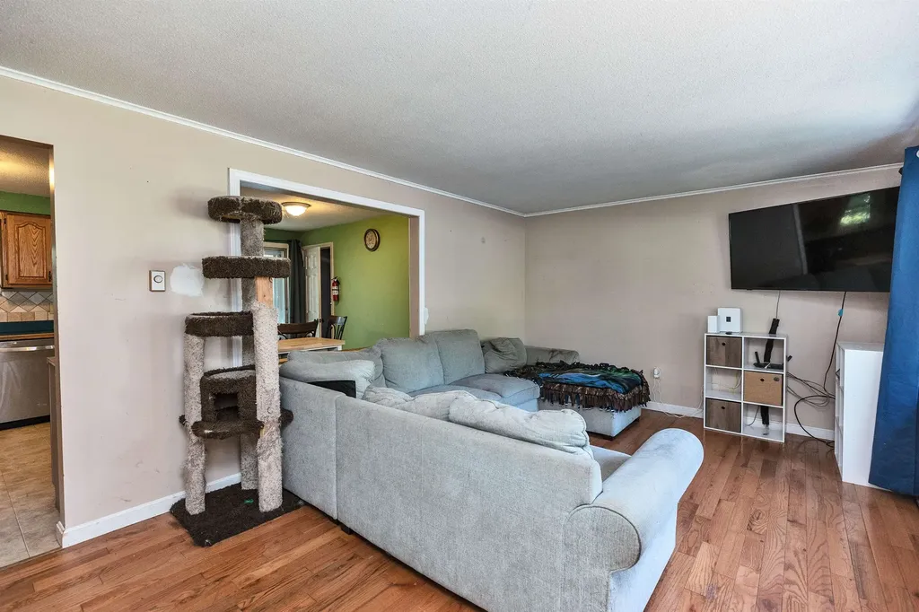 34 Caye Lane Manchester NH 03103