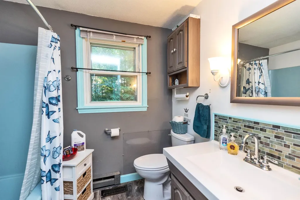 34 Caye Lane Manchester NH 03103