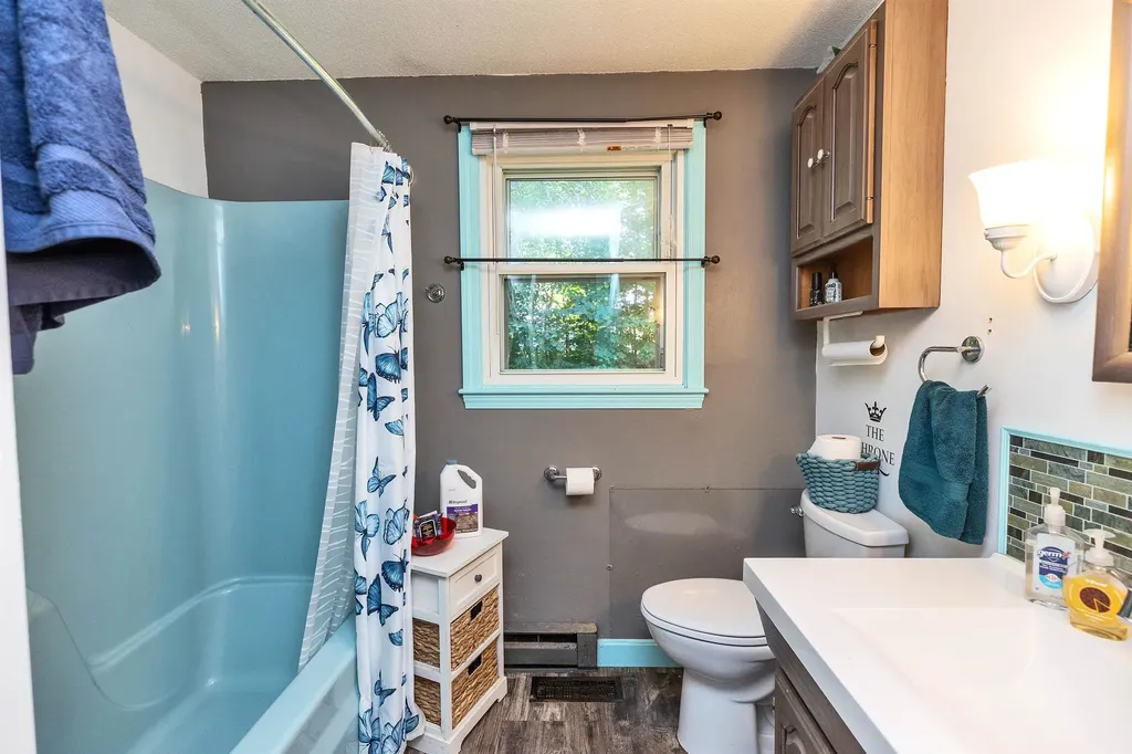 34 Caye Lane Manchester NH 03103