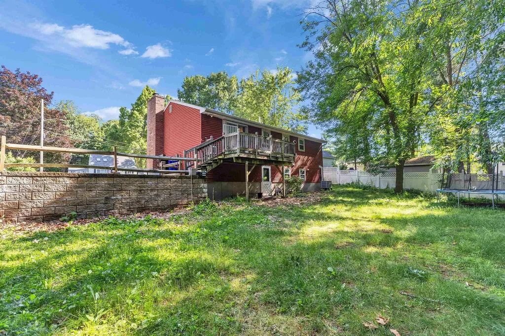 34 Caye Lane Manchester NH 03103