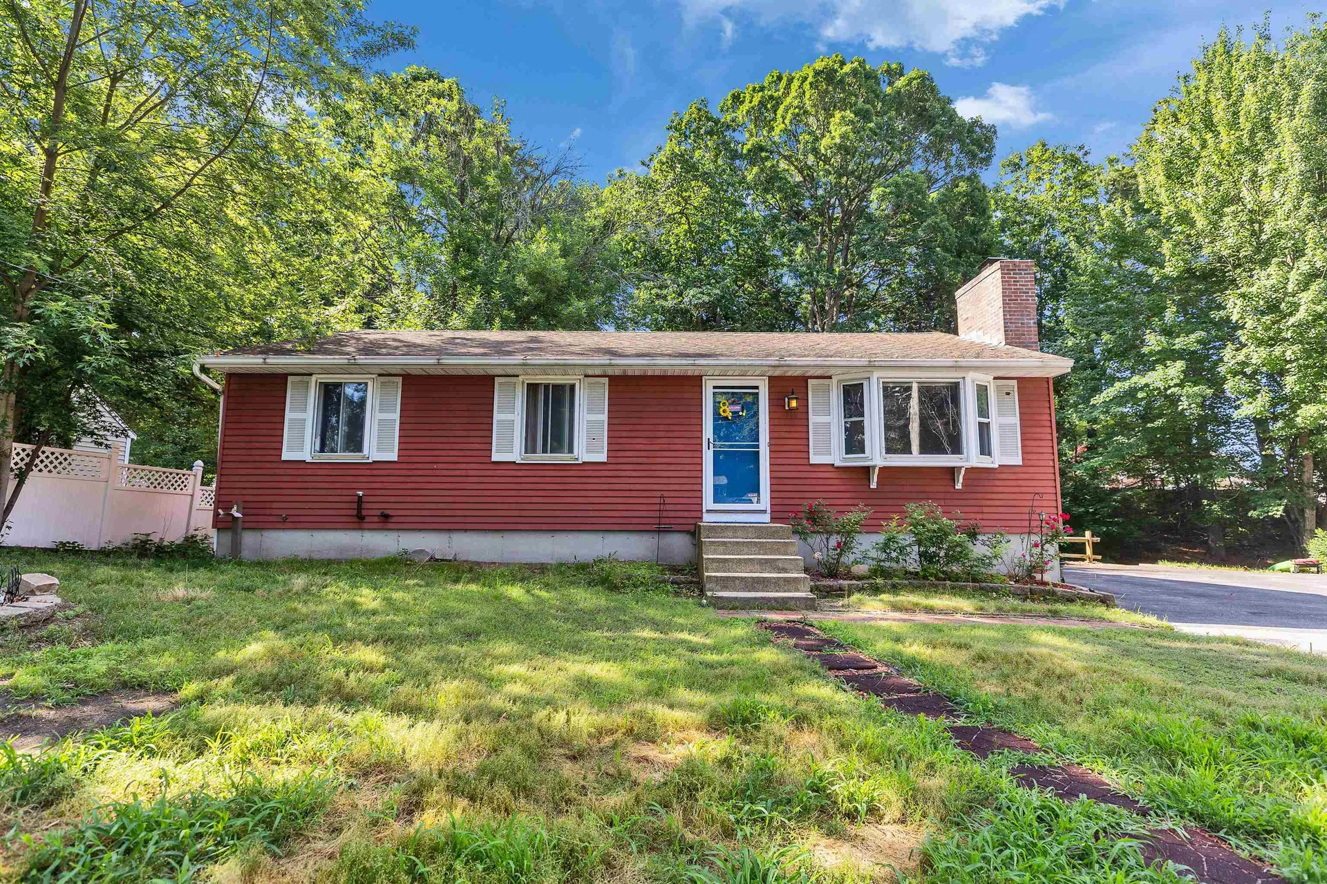 34 Caye Lane Manchester NH 03103