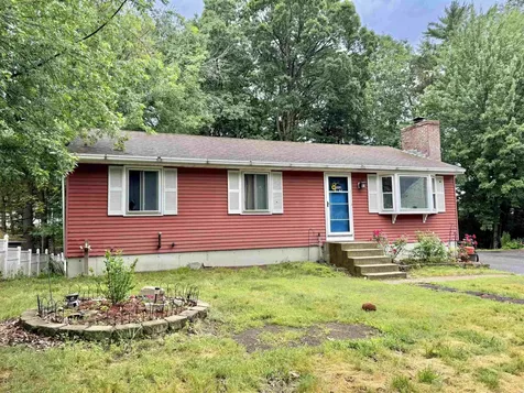 34 Caye Lane Manchester NH 03103