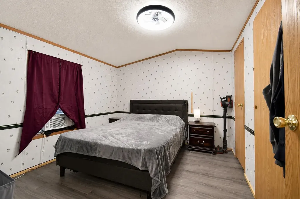 19 Sixth Street Colchester VT 05446