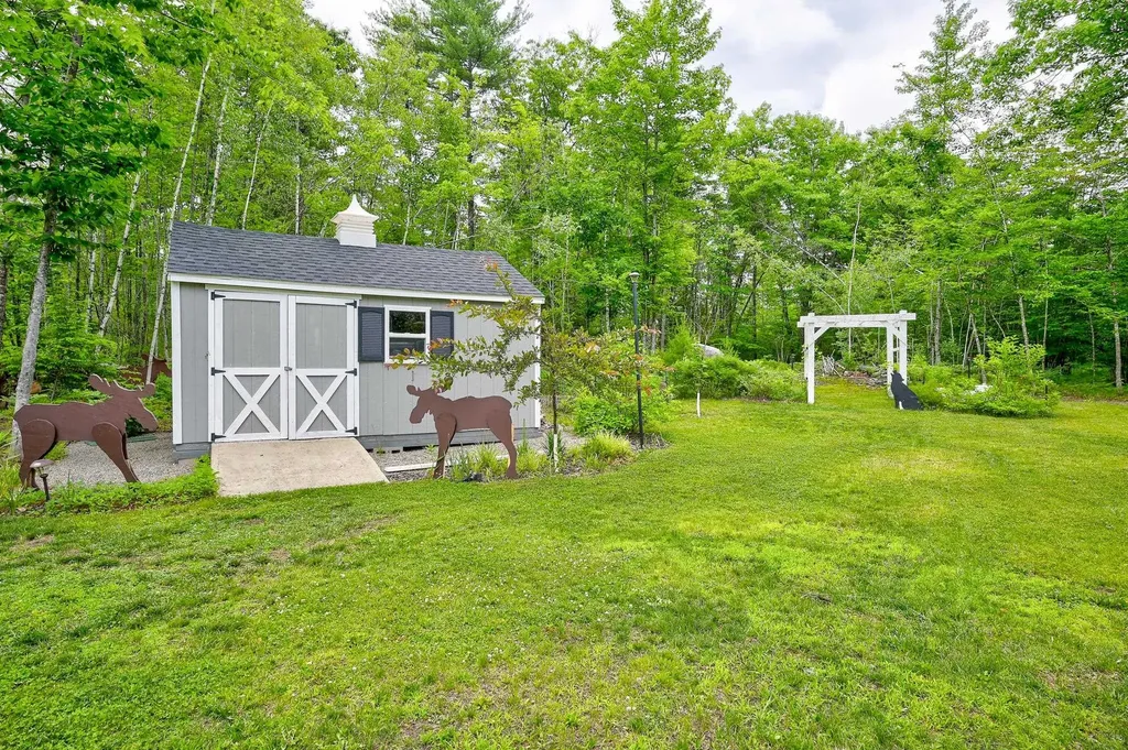 274 Old Goshen Road Conway NH 03813