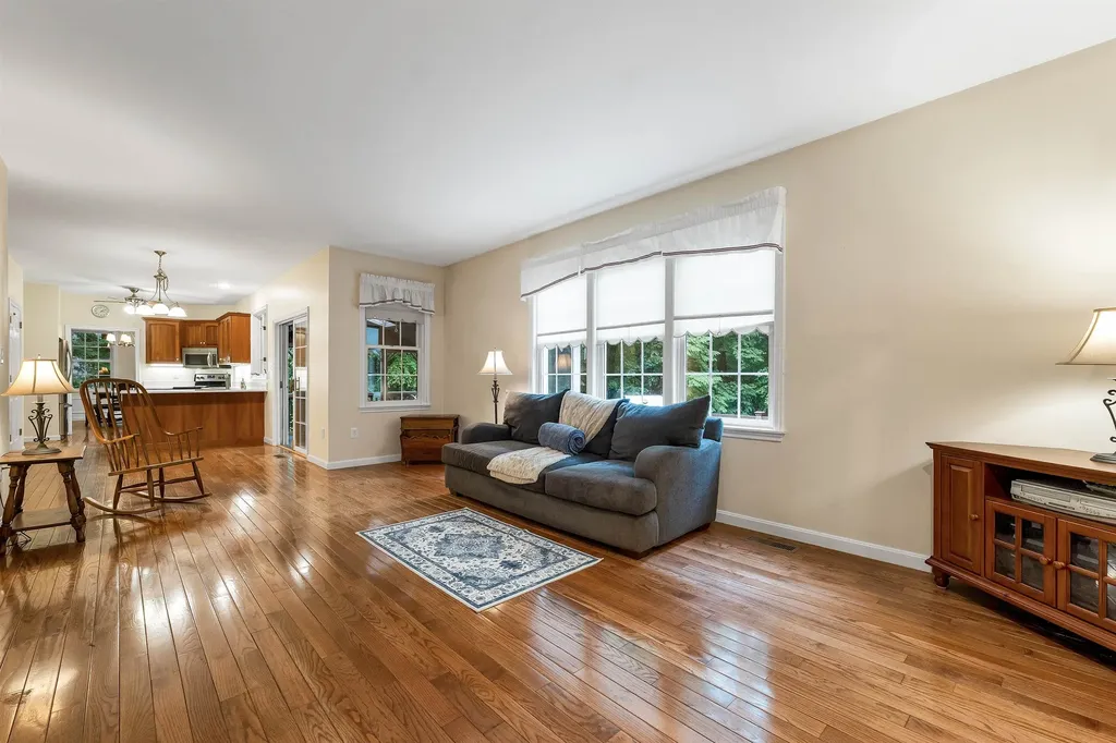 55 Dunlap Drive Bedford NH 03110