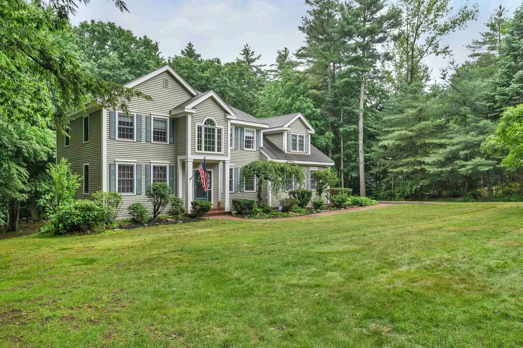 55 Dunlap Drive Bedford NH 03110