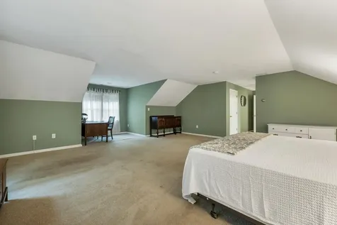 55 Dunlap Drive Bedford NH 03110