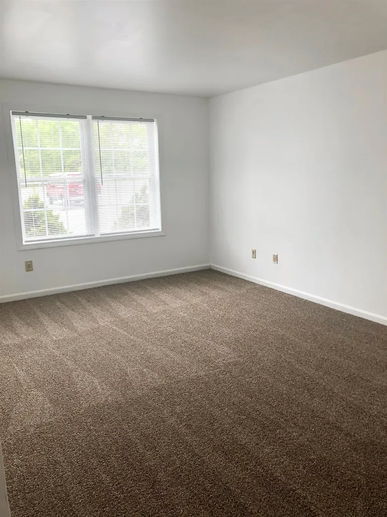 104 Lock Street Nashua NH 03064