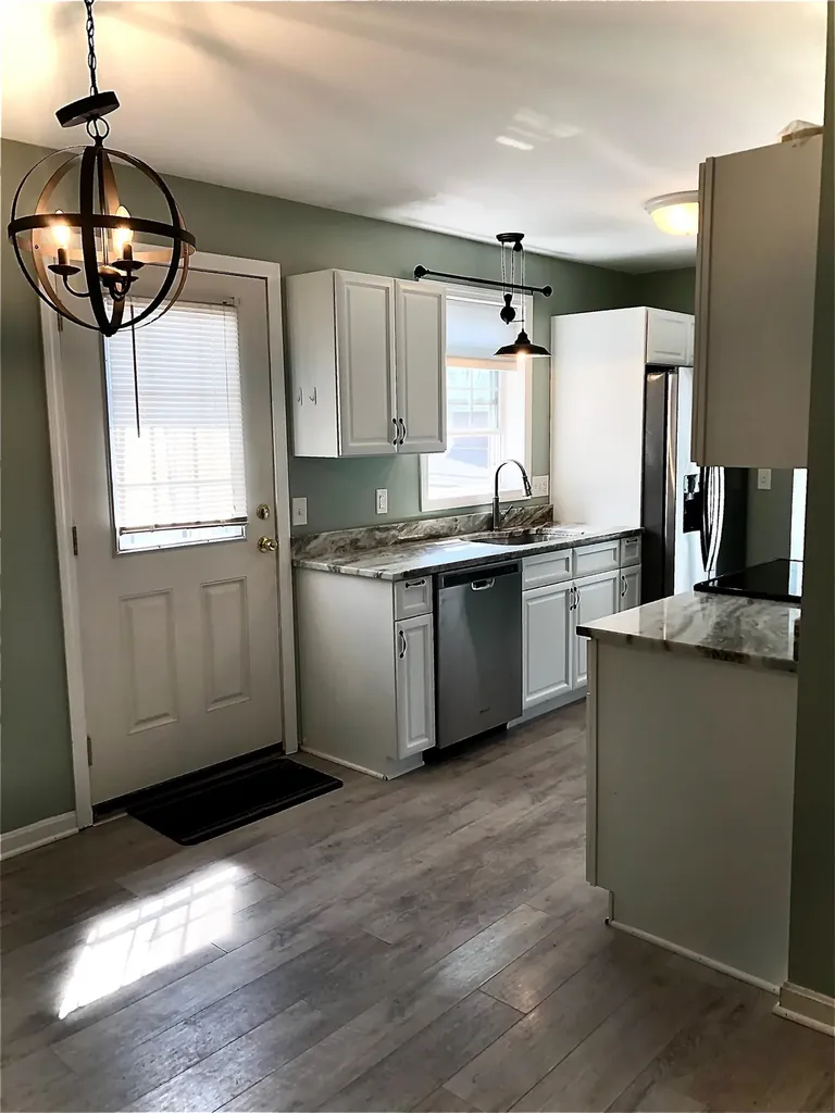 104 Lock Street Nashua NH 03064