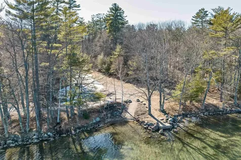 4 Cheshire Circle Gilford NH 03249