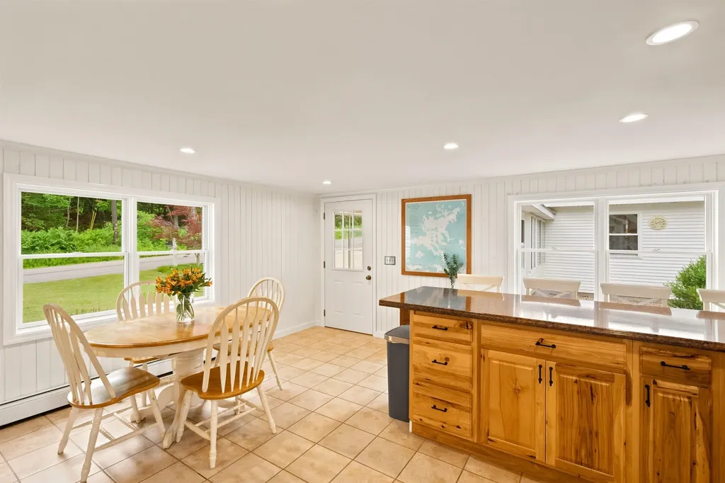 148 E Holderness Road Holderness NH 03245