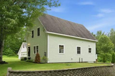 148 E Holderness Road Holderness NH 03245