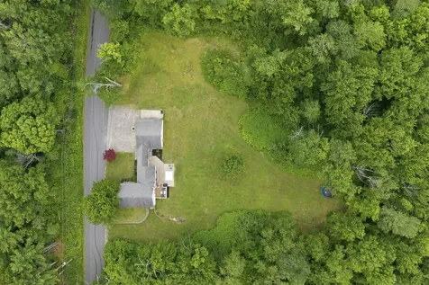 148 E Holderness Road Holderness NH 03245