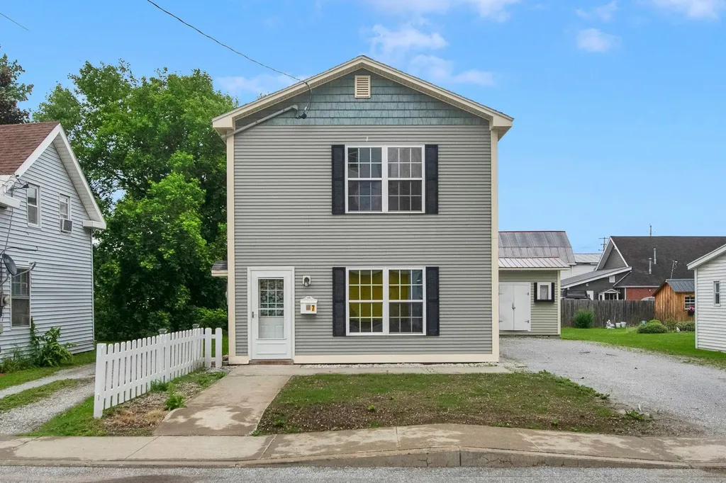 7 Maple Street St. Albans City VT 05478