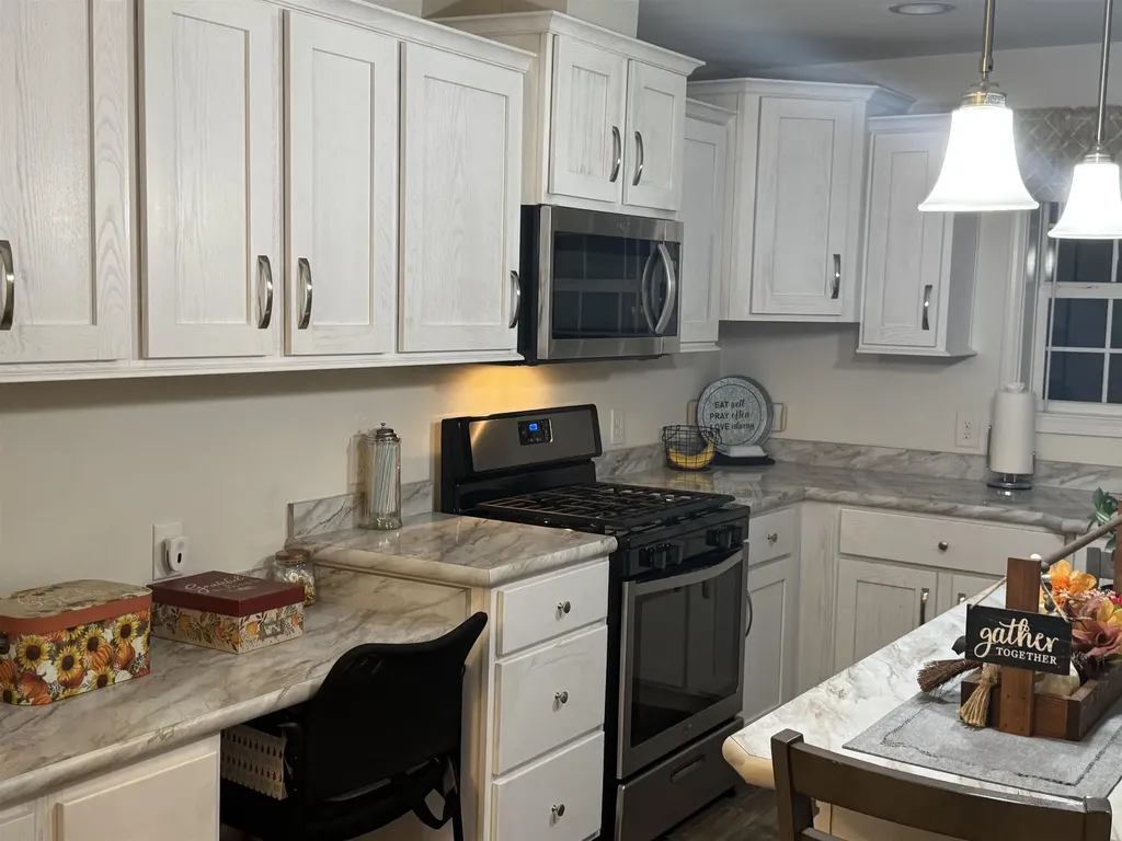 4 Manorcrest Drive Nashua NH 03062