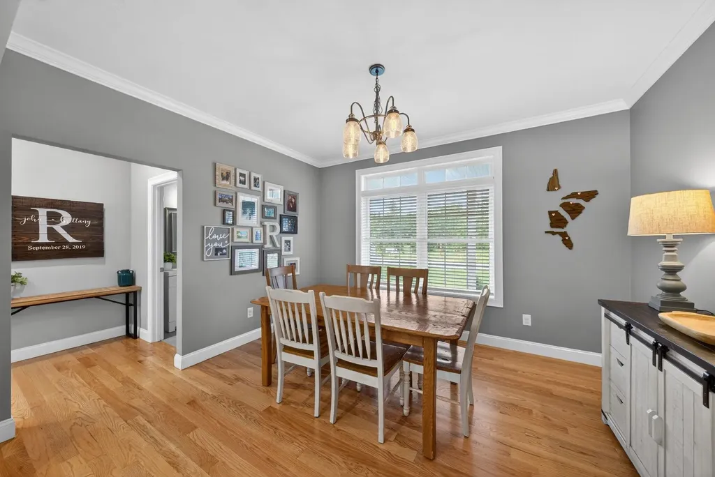 21 Walnut Hill Drive Hooksett NH 03106