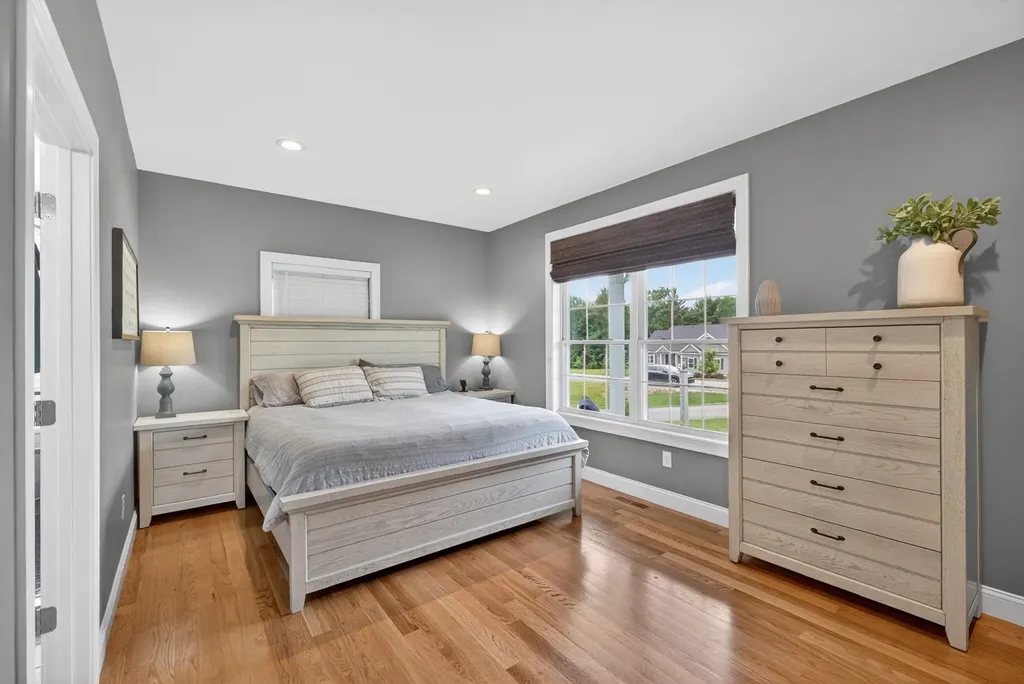 21 Walnut Hill Drive Hooksett NH 03106