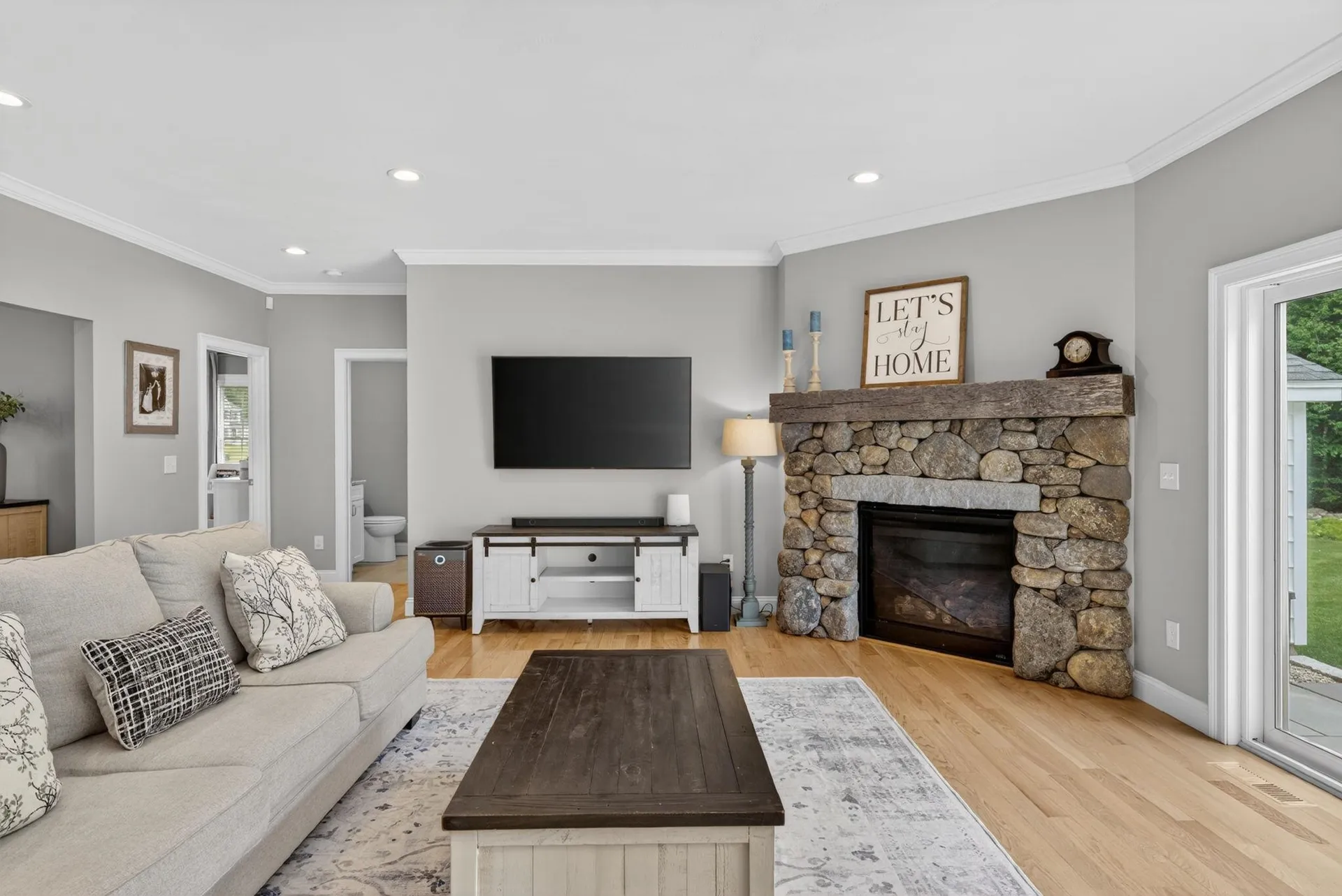 21 Walnut Hill Drive Hooksett NH 03106